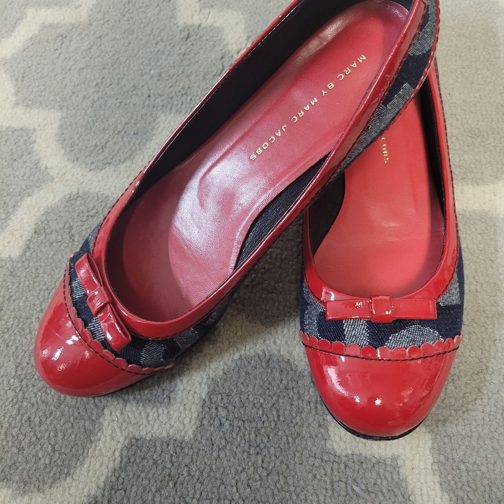 Marc By Marc Jacobs Red Patent Leather and Blue Ballet Flats with Bow EU Size 40